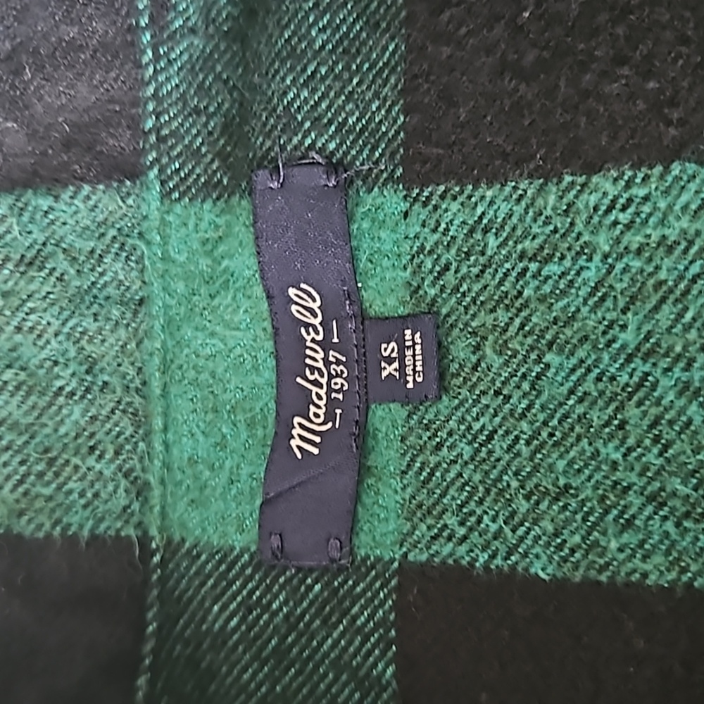 Madewell green/black plaid flannel shacket, size XS - Picture 9 of 10